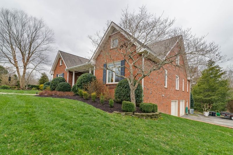 709 Pinnacle Hill Rd, Kingston Springs, TN 37082