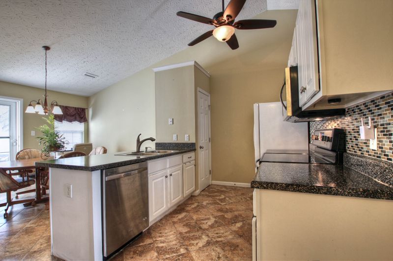1625 Allston Dr, Murfreesboro, TN 37128