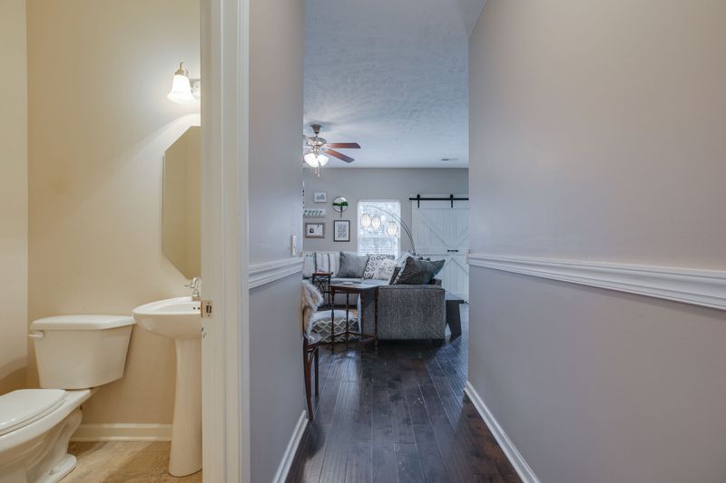 1838 Warmingfield Dr, Murfreesboro, TN 37127