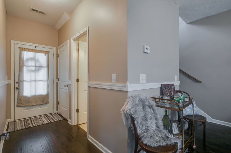 1838 Warmingfield Dr, Murfreesboro, TN 37127
