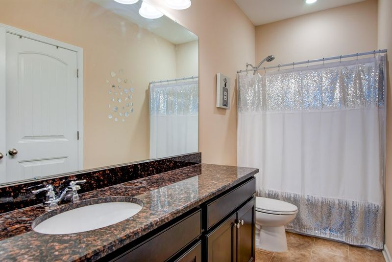2877 Whitebirch Dr, Hermitage, TN 37076