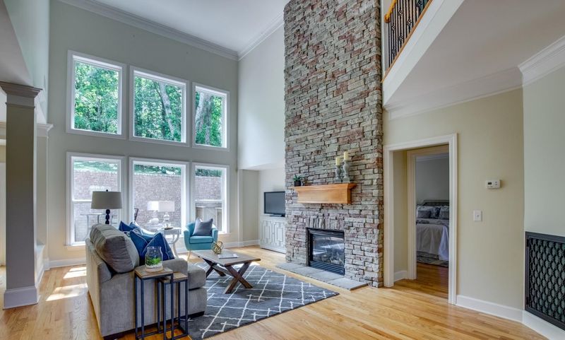 6601 Highway 100, Nashville, TN 37205