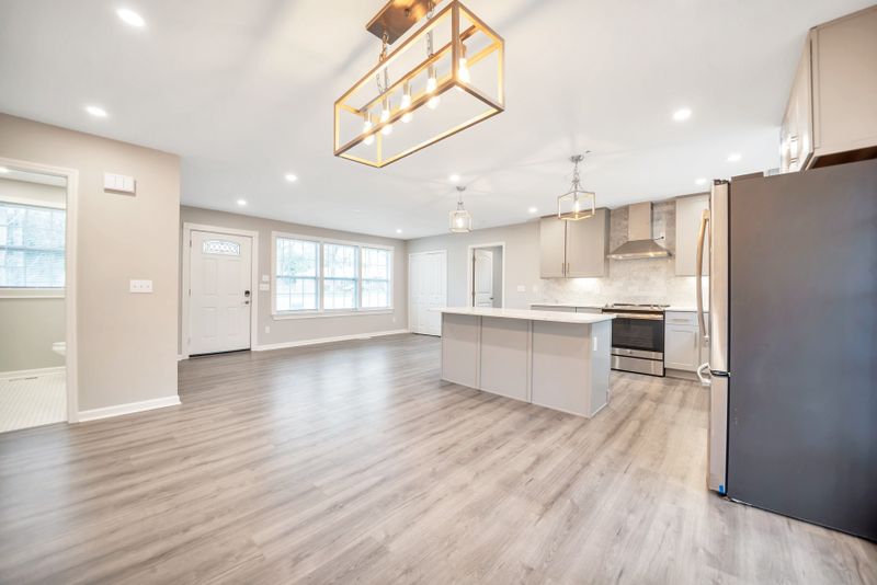 304 Finley Dr, Nashville, TN 37217