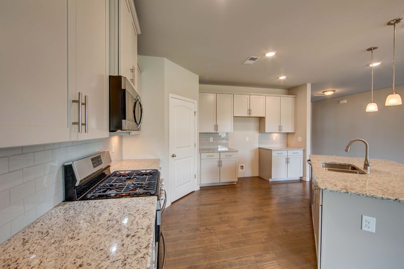 1107 Black Oak Dr, Murfreesboro, TN 37128
