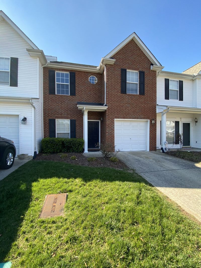 205 Northcrest Commons Cir, Nashville, TN 37211
