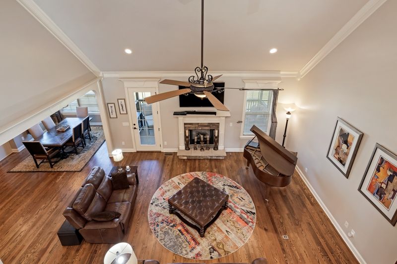 4006 Canberra Dr, Spring Hill, TN 37174