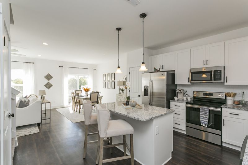 2177 Nectar Ln, Columbia, TN 38401