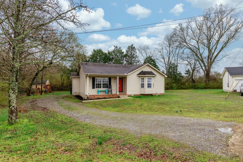 1921 Ozark Ct, Murfreesboro, TN 37127