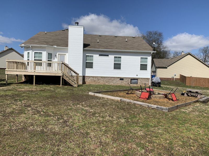 106 Gladys Ct, Murfreesboro, TN 37128