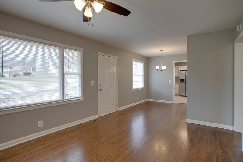 701 Braidwood Dr, Nashville, TN 37214