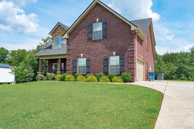 1067 Laramie Ct, Murfreesboro, TN 37128