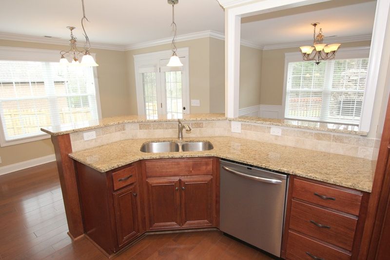 712 Twin View Dr, Murfreesboro, TN 37128