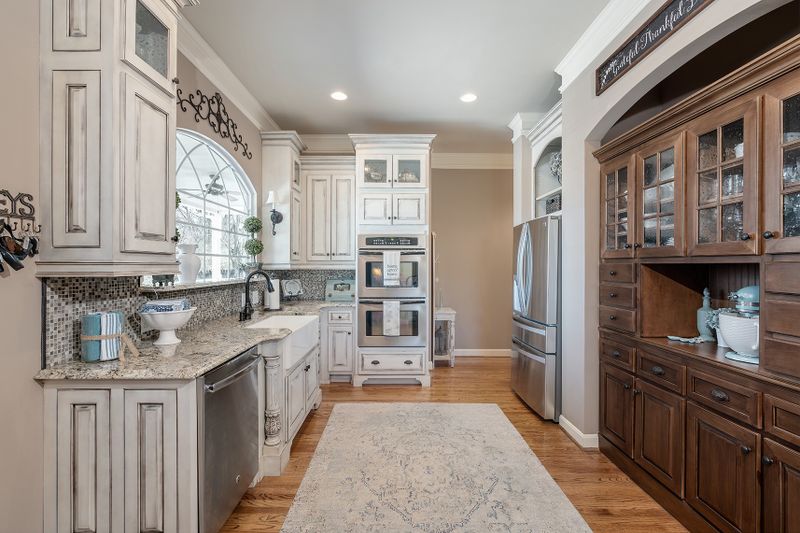140 Bluegrass Cir, Hendersonville, TN 37075