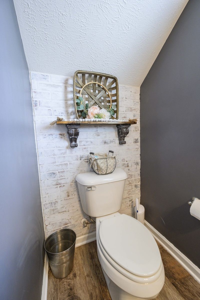 1124 Selous Dr, Murfreesboro, TN 37128