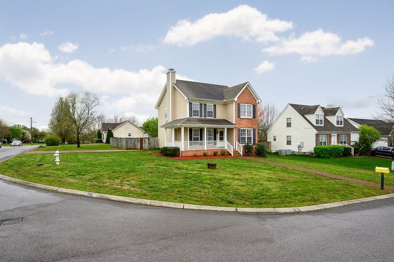2911 Torrence Trl, Spring Hill, TN 37174
