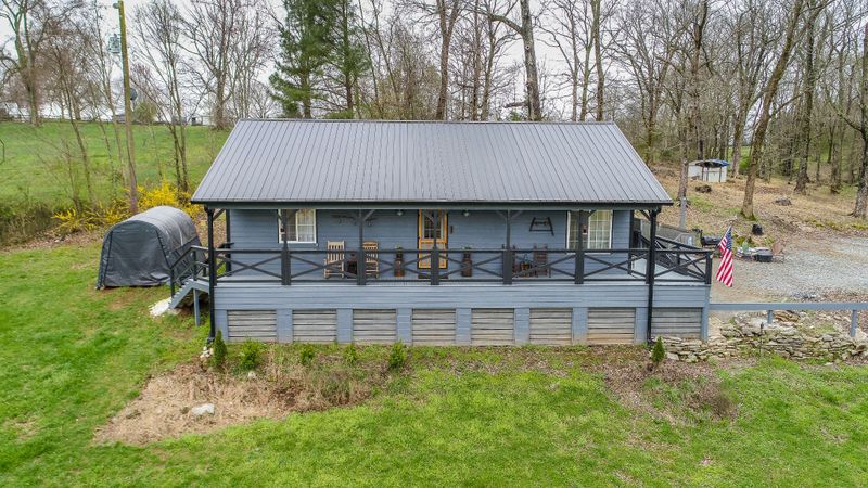 2828 Henry Gower Rd, Pleasant View, TN 37146