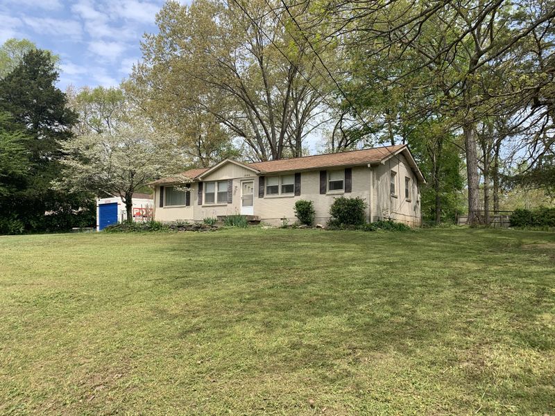 1003 Copperstill Cir, Kingston Springs, TN 37082