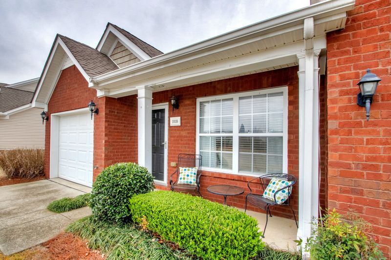 1018 Harold Lee Dr, Smyrna, TN 37167