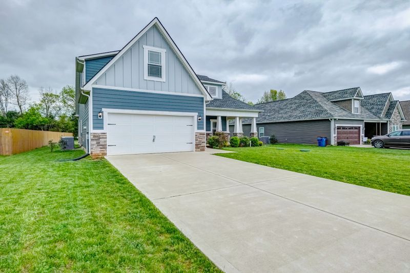 710 Laurel Ln, Murfreesboro, TN 37127