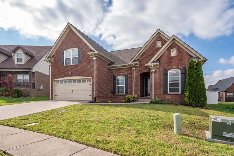 413 Ossabaw Dr, Murfreesboro, TN 37128