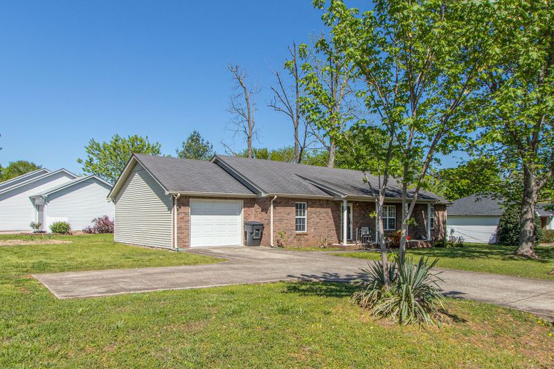 1703 Hamilton Dr, Murfreesboro, TN 37129