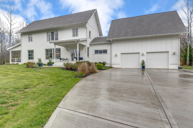 7534 Pinewood Rd, Primm Springs, TN 38476