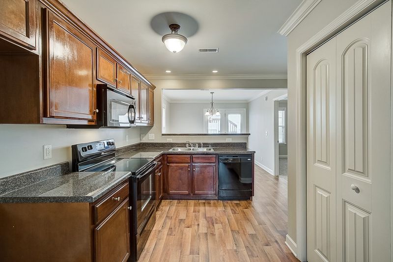 4833 Octavia St, Murfreesboro, TN 37129