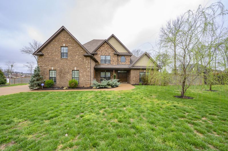 1028 Delta Arthur Dr, Murfreesboro, TN 37129