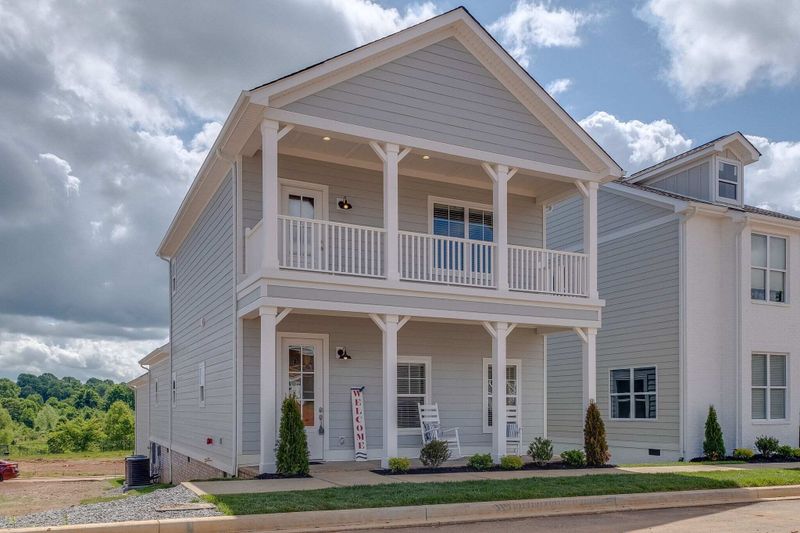 377 Augusta Dr, Pleasant View, TN 37146
