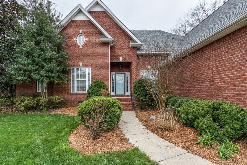 2306 Chasteen Ct, Murfreesboro, TN 37130