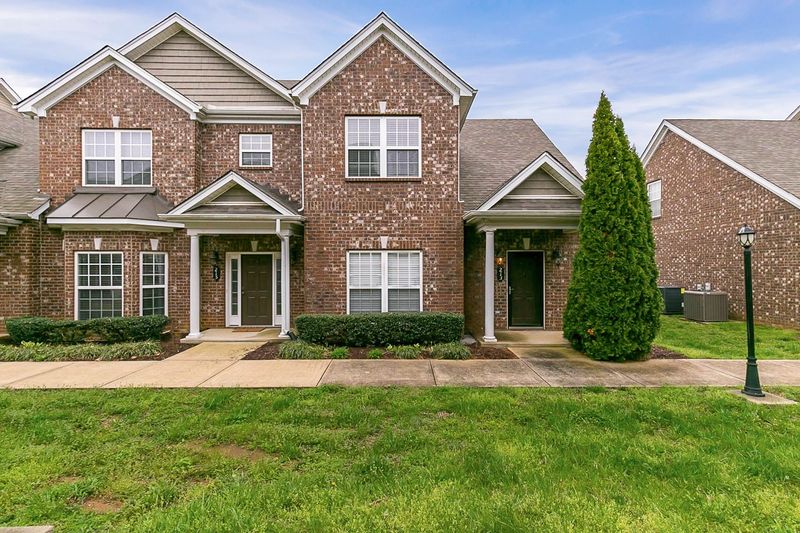 213 Rowlette Cir, Murfreesboro, TN 37127