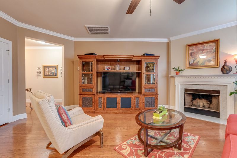 1042 Brixton Blvd, Hendersonville, TN 37075