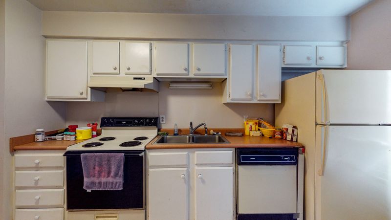 516 Trenton Ct, Hermitage, TN 37076
