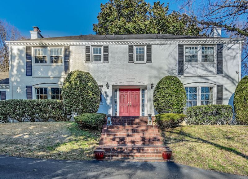 6601 Fox Hollow Rd, Nashville, TN 37205