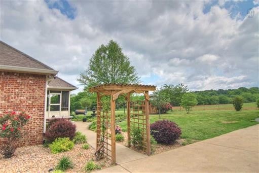 9241 W Lyon Rd, Readyville, TN 37149