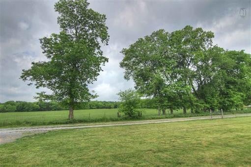 9241 W Lyon Rd, Readyville, TN 37149