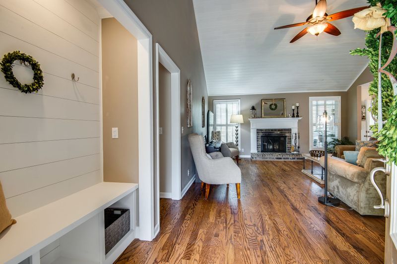 516 Shadycrest Ln, Franklin, TN 37064