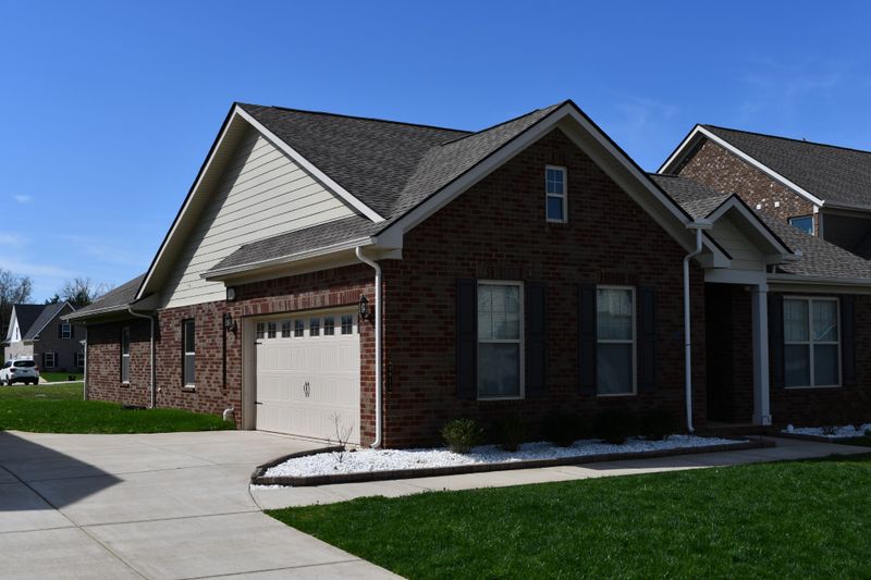 4913 Kingdom Dr, Murfreesboro, TN 37128