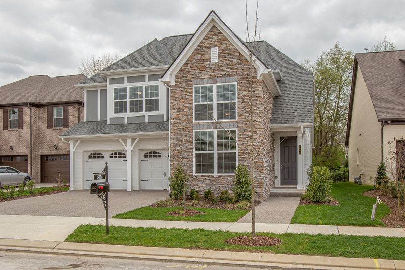 5014 Viola Ln, Franklin, TN 37069