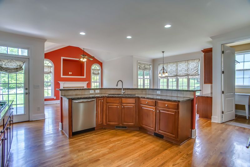 2012 Valley Brooke Dr, Brentwood, TN 37027