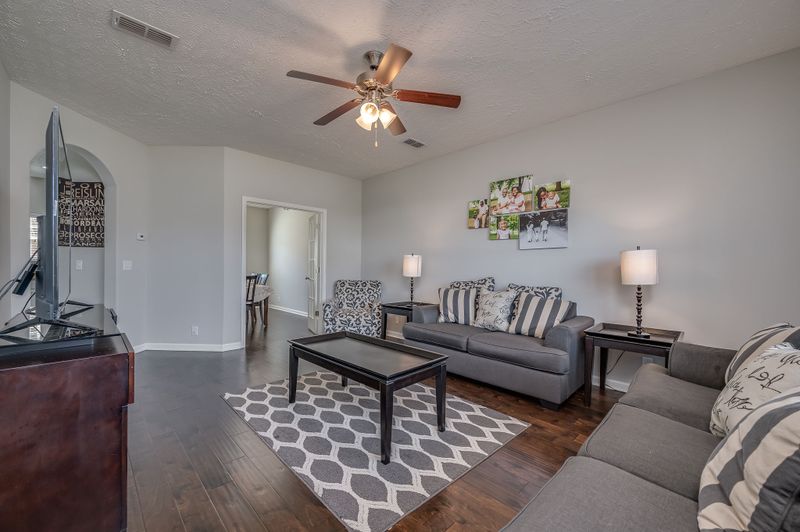 2531 Salem Glen Xing, Murfreesboro, TN 37128