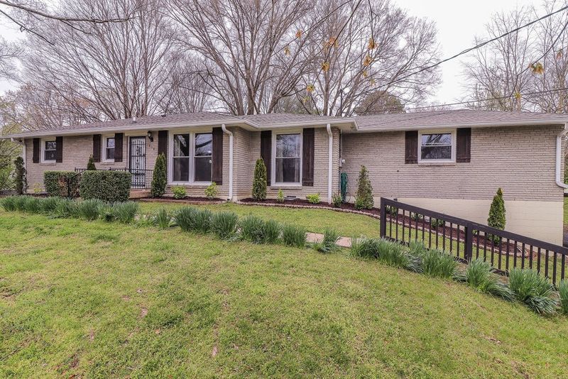 804 Currey Rd, Nashville, TN 37217