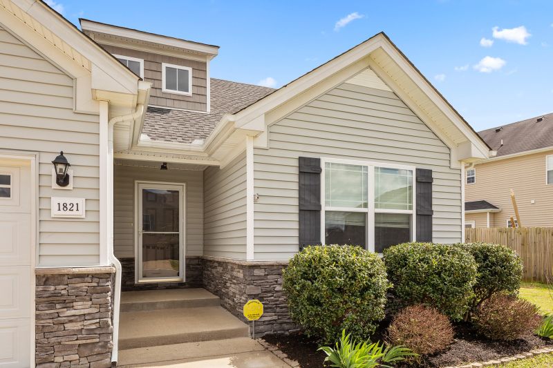 1821 Colyn Ave, Murfreesboro, TN 37128