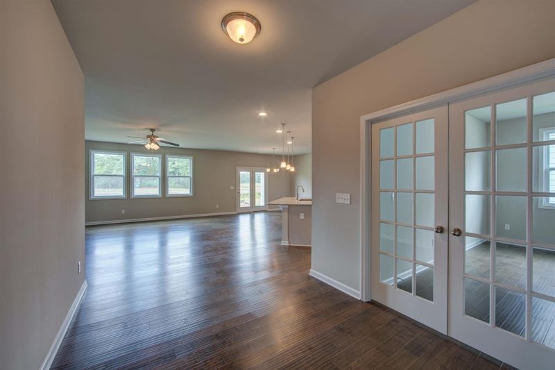 1146 Black Oak Dr, Murfreesboro, TN 37128