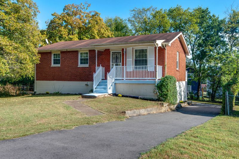 347 Elysian Fields Rd, Nashville, TN 37211