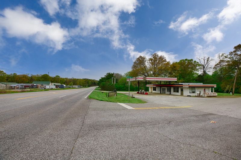 5745 Us Highway 72, Athens, AL 35611