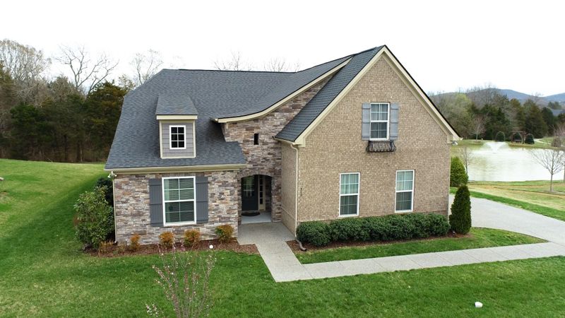 909 Whittmore Dr, Nolensville, TN 37135