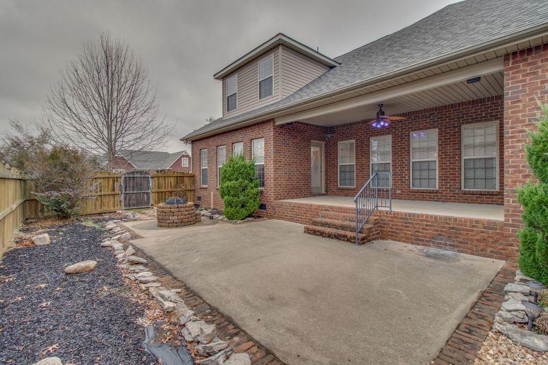 2836 Schoolside St, Murfreesboro, TN 37128