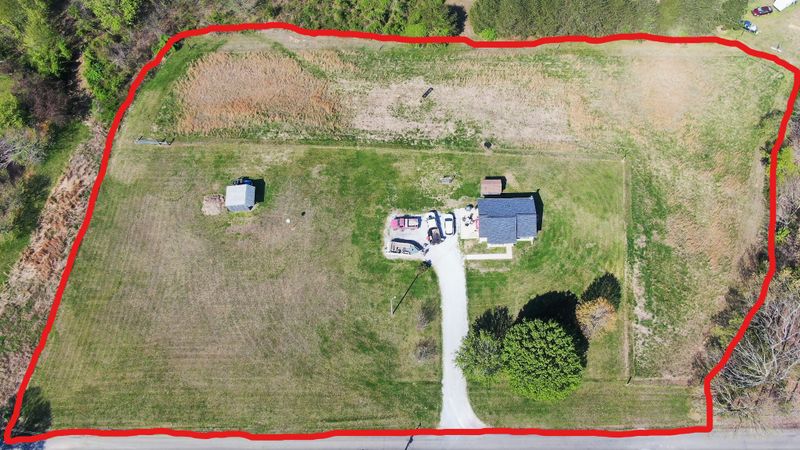 4472 W Wilson Rd, Cedar Hill, TN 37032