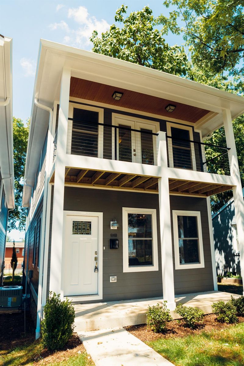 606B N 2nd St, Nashville, TN 37207